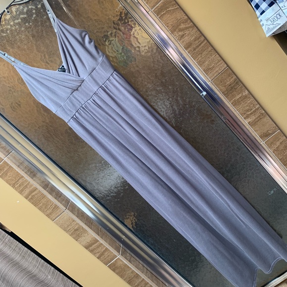 perfect gold Dresses & Skirts - Grey maxi dress size large perfect gold Dresses & Skirts - Grey maxi dress size large